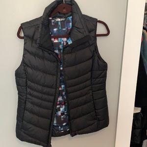 North face vest